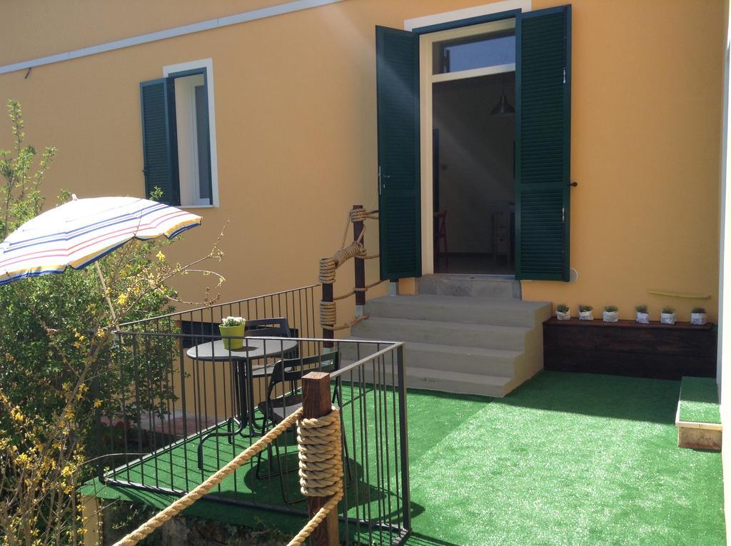 Impronte Nel Bosco Bed & Breakfast Calice al Cornoviglio Exterior photo